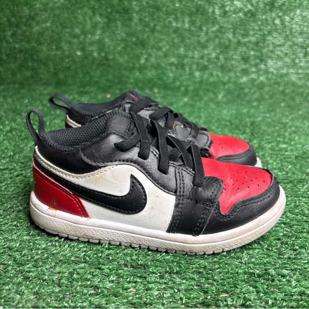 Nike Air Jordan 1 ALT Low Athletic Shoes ‘Bred Toe ’ DR9747 161 -‎ Size 9C